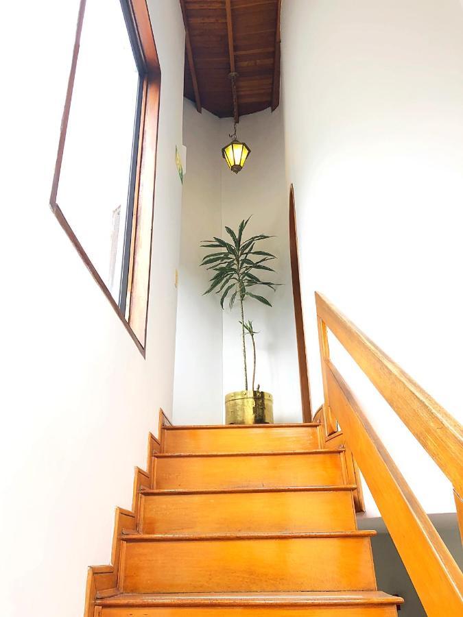 Casa Rosales Hotel Medellin Bagian luar foto